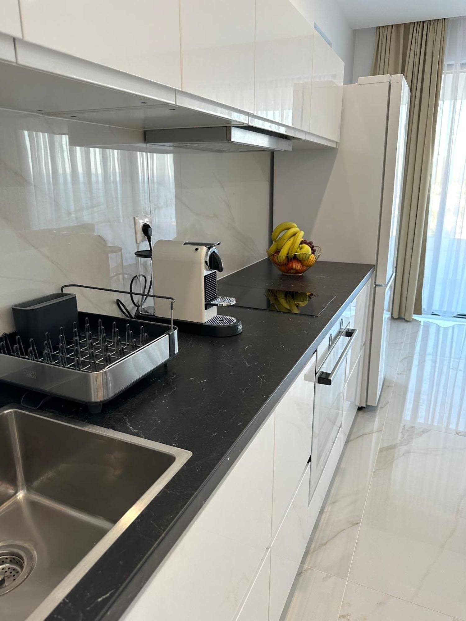 Villa Apartment Danny Baška Voda Eksteriør billede